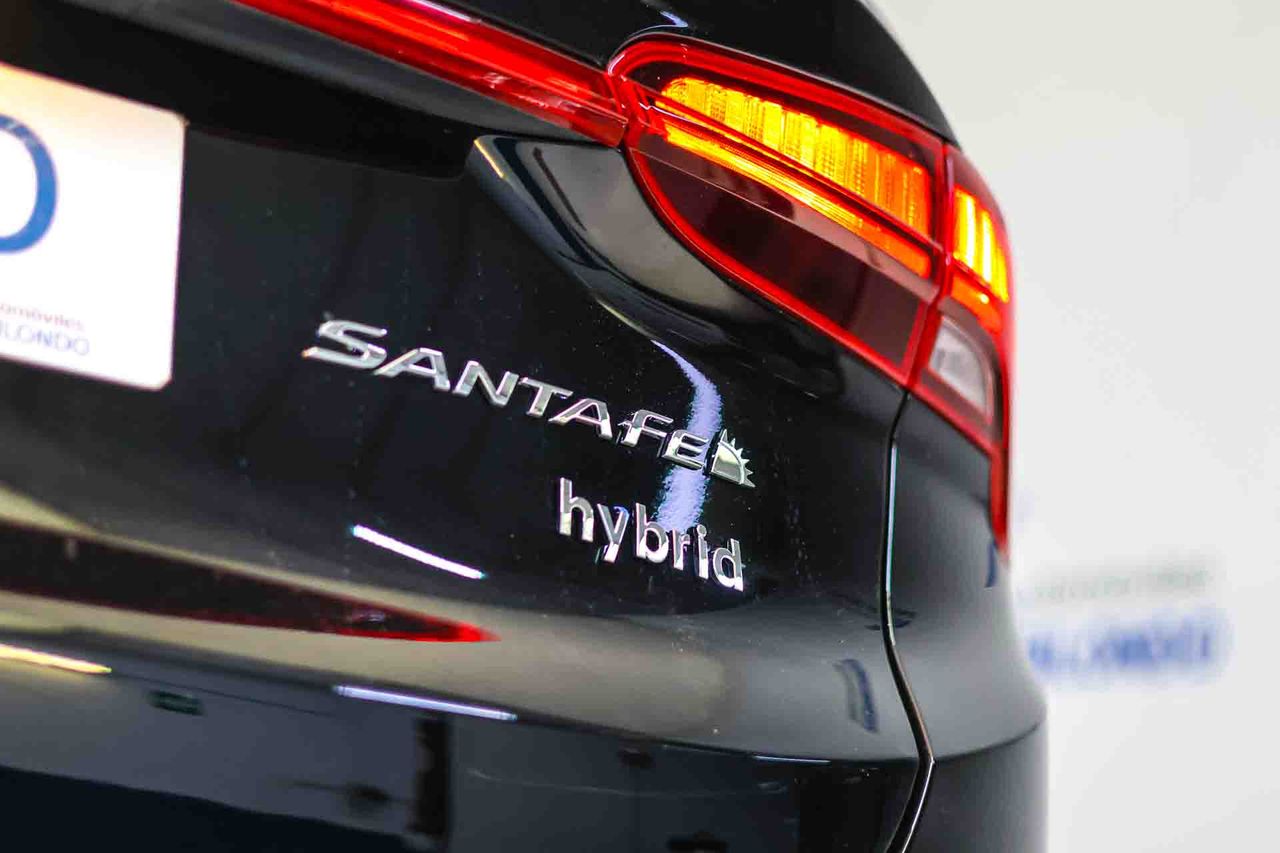 Hyundai Santa Fe 1.6 TGDi HEV Klass Auto 4x2 **7 Plazas** - Foto 14