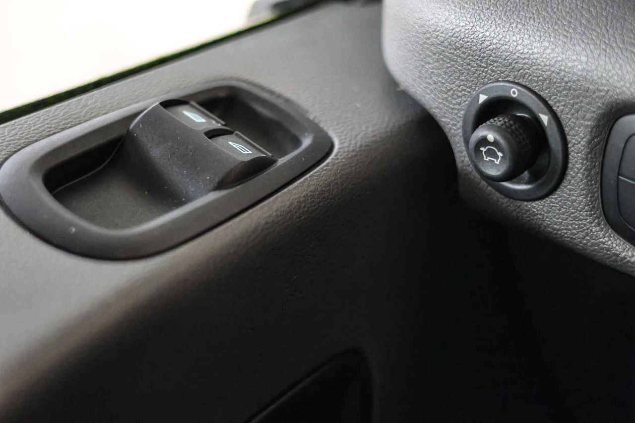 Ford Transit Chasis Cabina 3500 L4 Ecoblue **Plataforma elevadora** - Foto 20