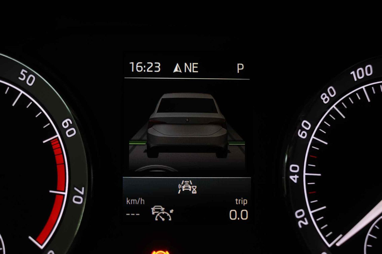 Skoda Karoq 1.5 TSI 110kW (150CV) DSG ACT Ambition - Foto 60