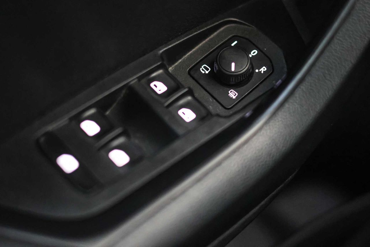 Skoda Karoq 1.5 TSI 110kW (150CV) DSG ACT Ambition - Foto 31