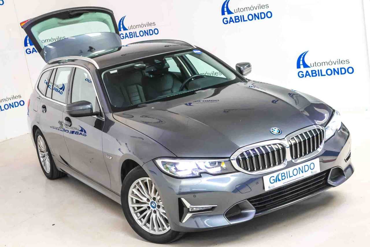 BMW Serie 3 320e Touring **Luxury Line** - Foto 24