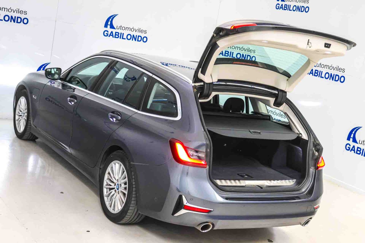 BMW Serie 3 320e Touring **Luxury Line** - Foto 25