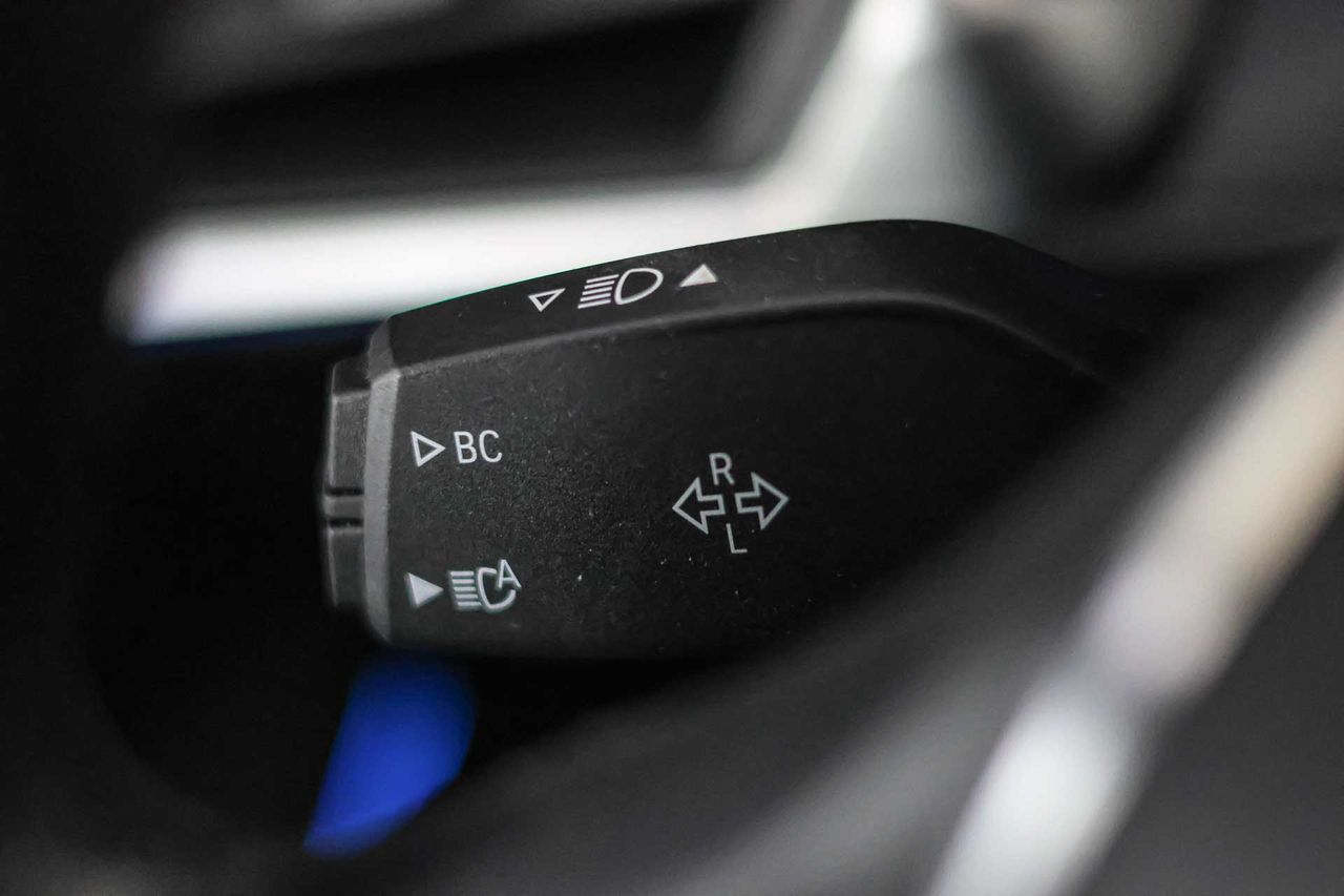 BMW Serie 3 320e Touring **Luxury Line** - Foto 42