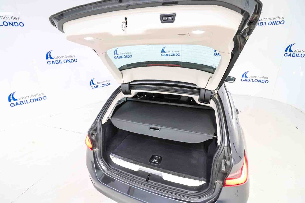 BMW Serie 3 320e Touring **Luxury Line** - Foto 61