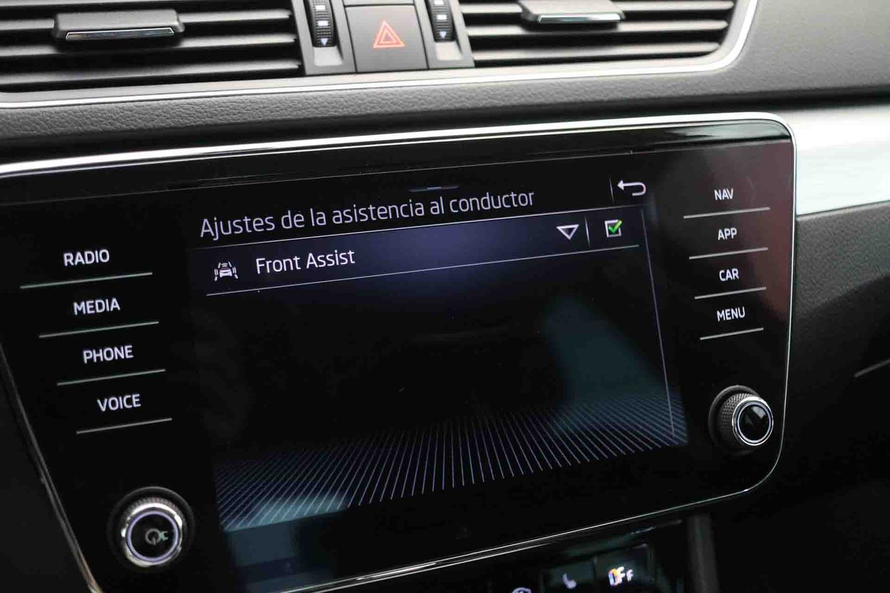 Skoda Superb L&K 1.4 TSI iV P-HEV 160kW DSG - Foto 56