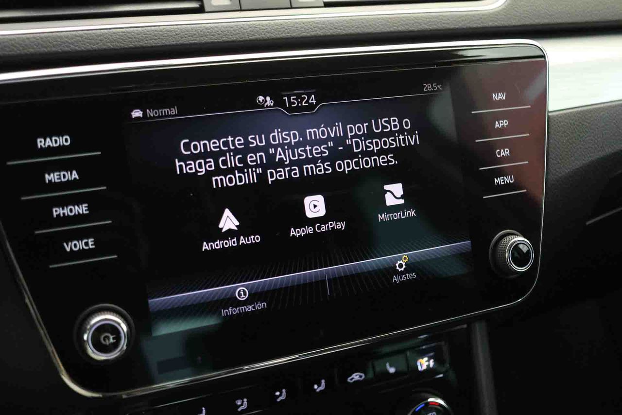 Skoda Superb L&K 1.4 TSI iV P-HEV 160kW DSG - Foto 54