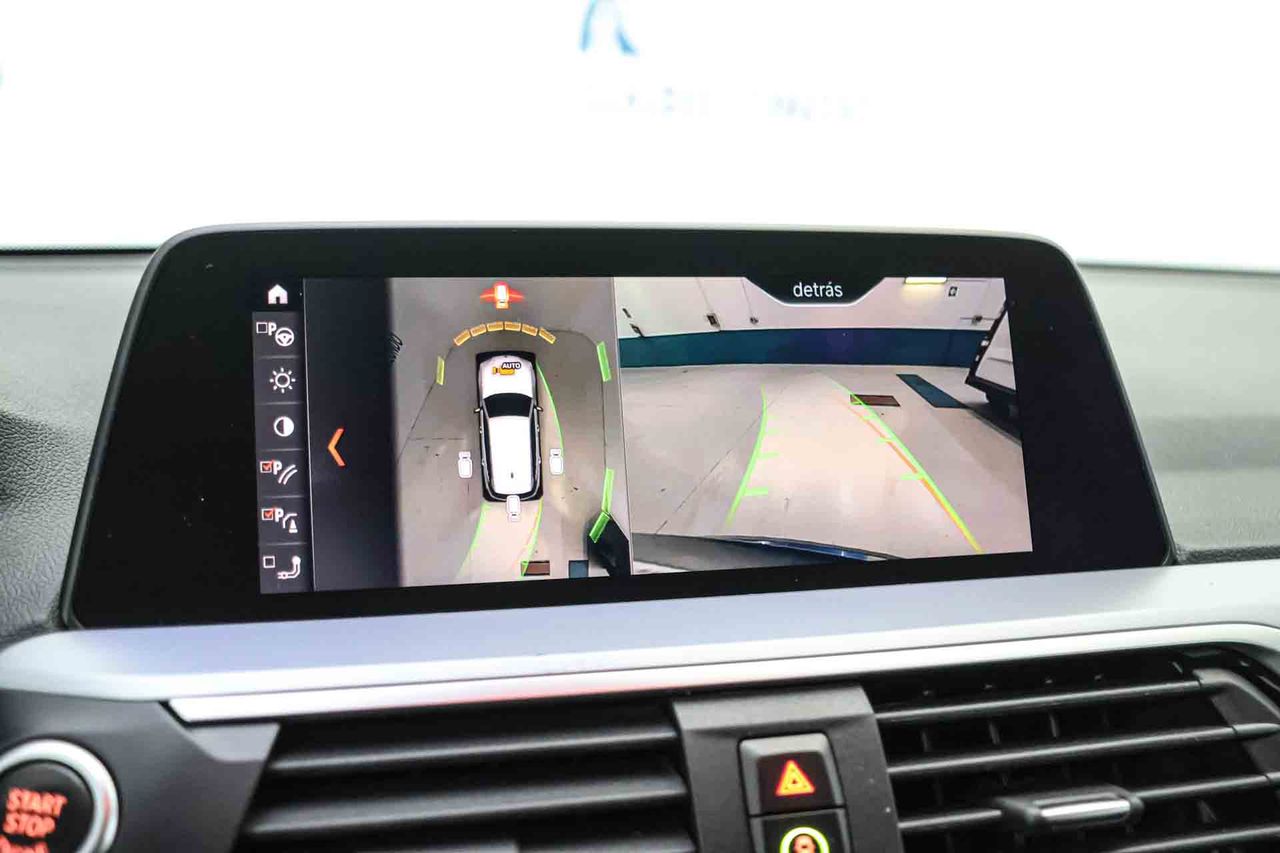 BMW X3 sDrive18d - Foto 50