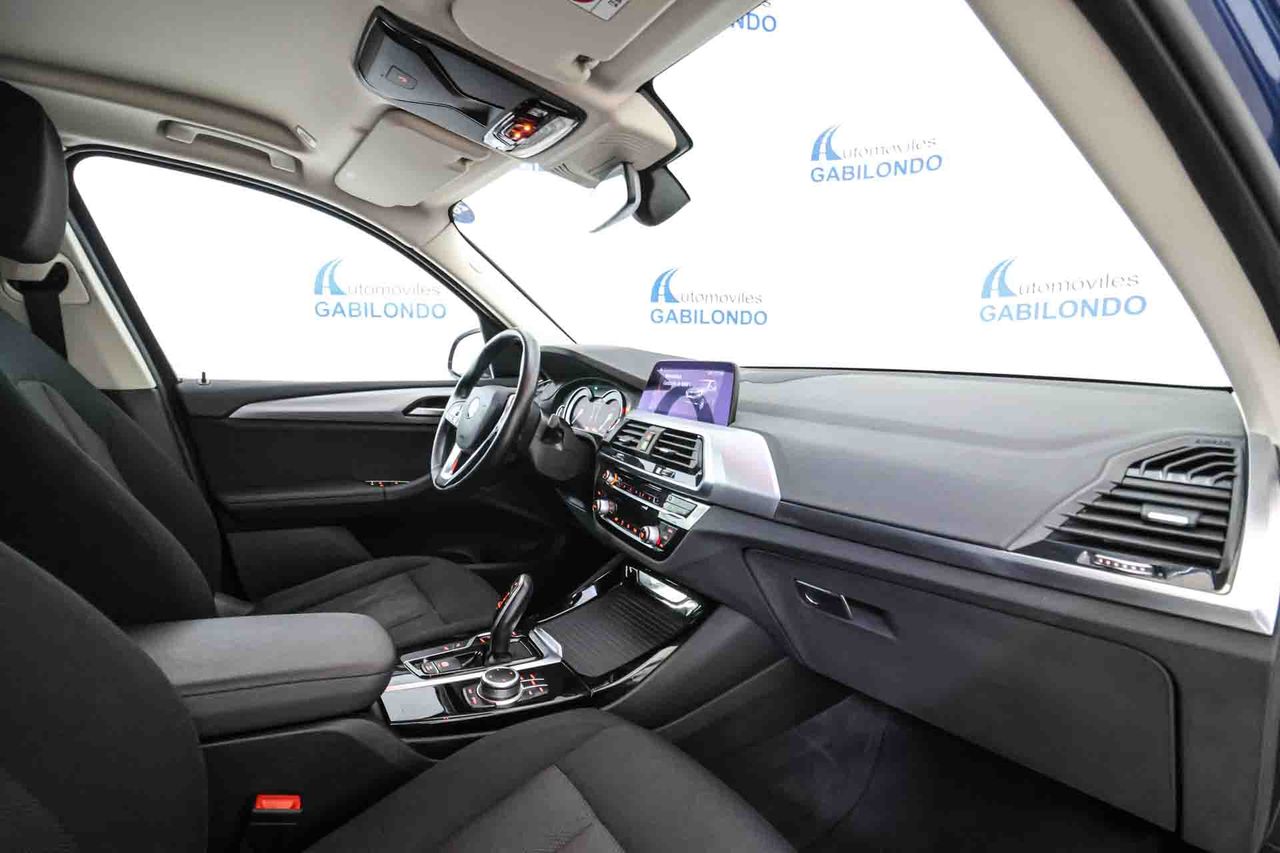 BMW X3 sDrive18d - Foto 44