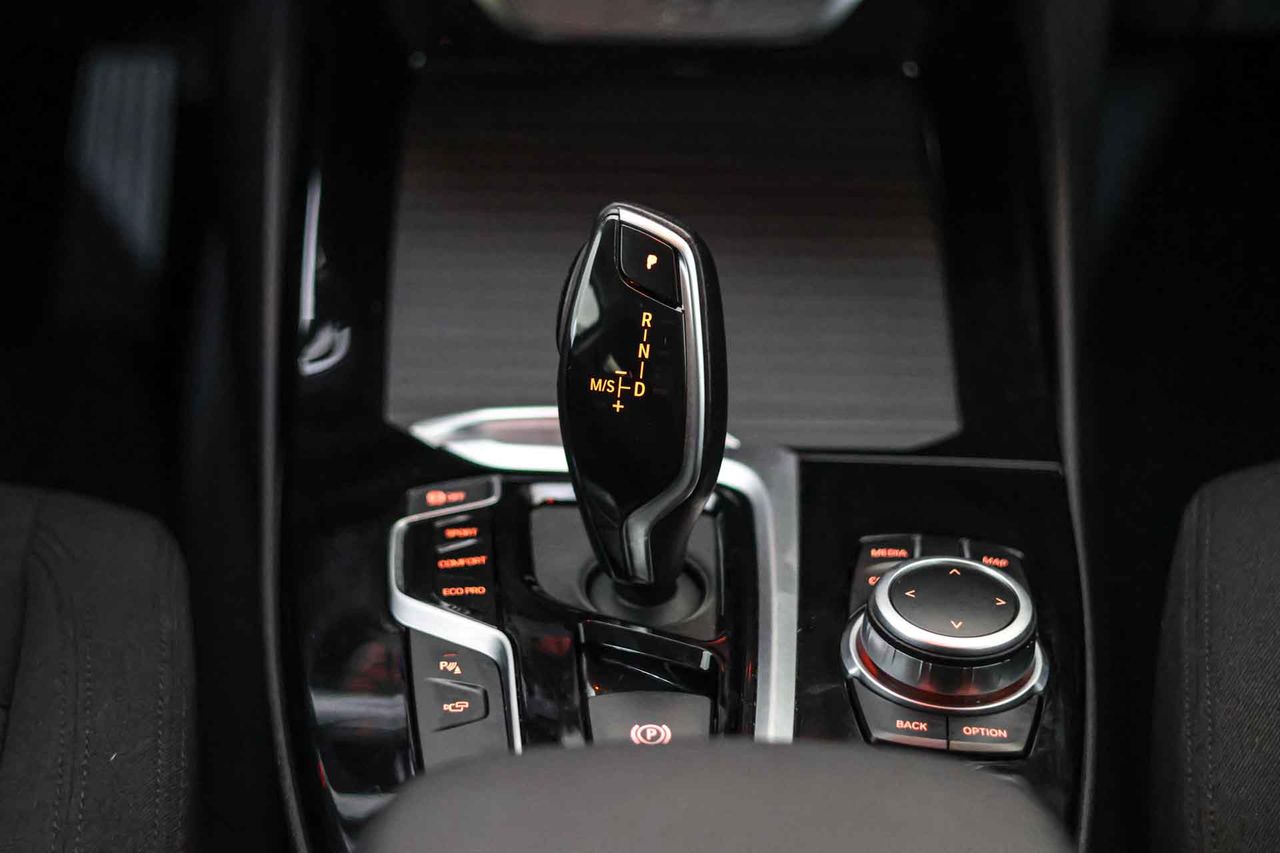 BMW X3 sDrive18d - Foto 40