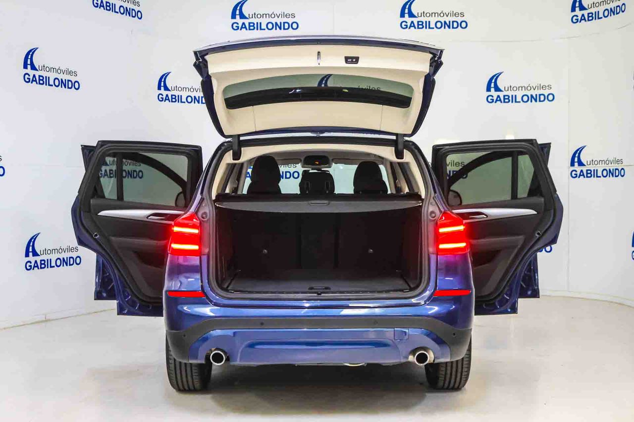 BMW X3 sDrive18d - Foto 24