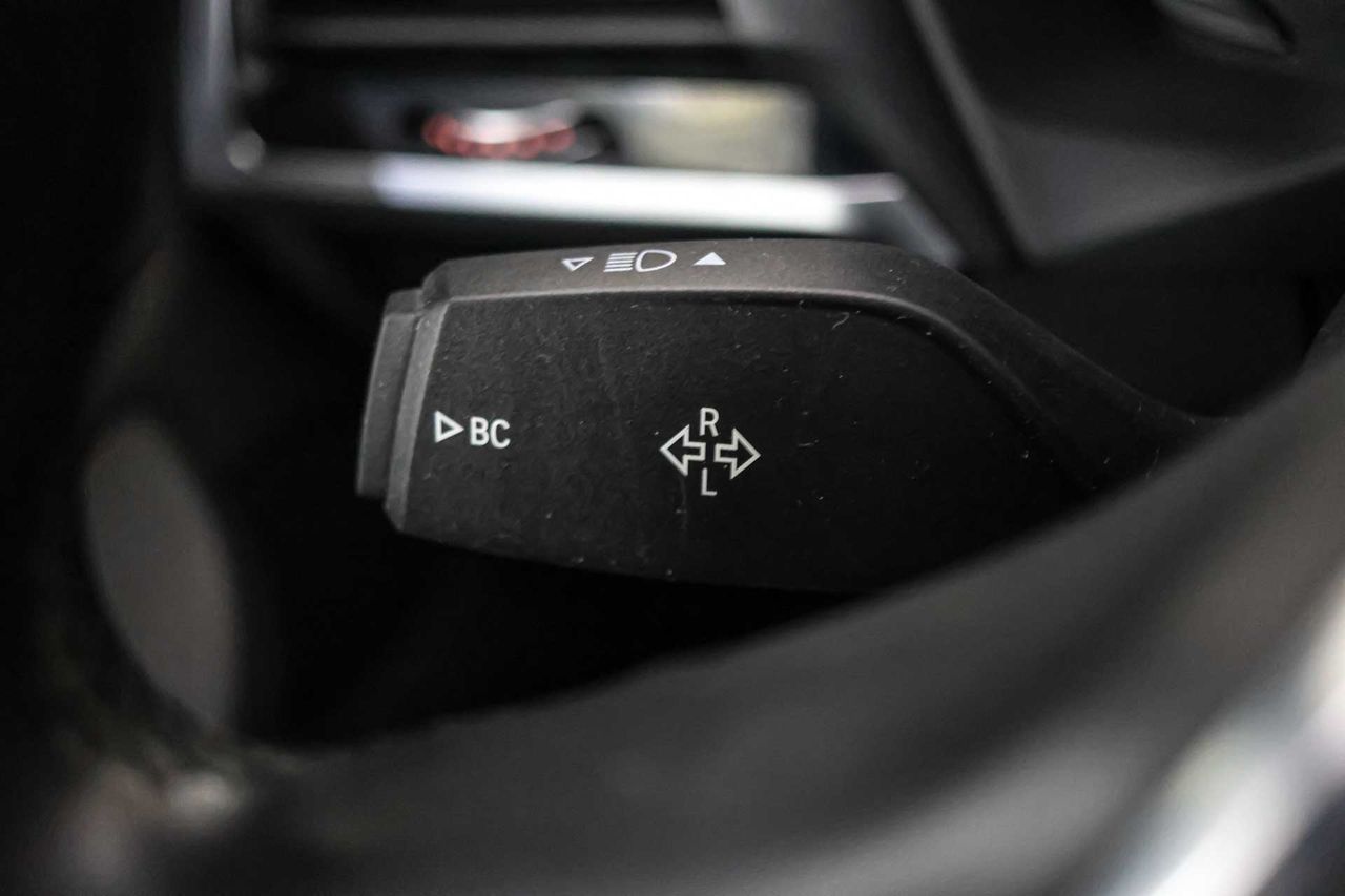 BMW X3 sDrive18d - Foto 37