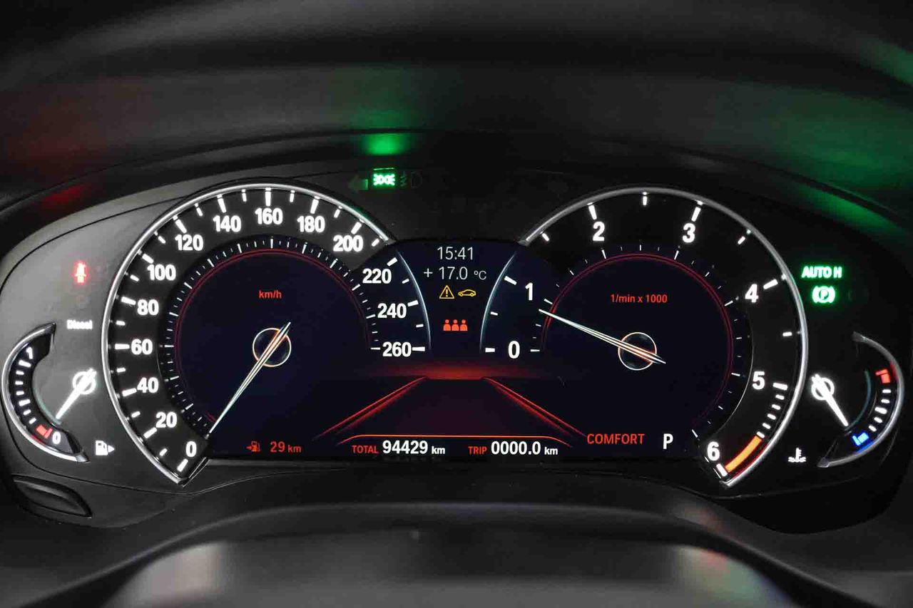 BMW X3 sDrive18d - Foto 39