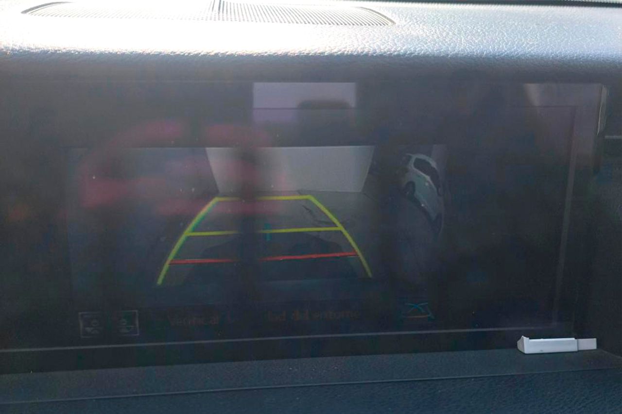 Lexus RC 2.5 300h Executive Navigation - Foto 8