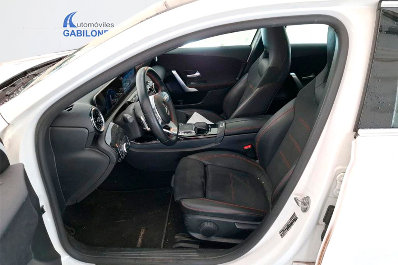 Mercedes Clase A A 200 **AMG Line** - Foto 7