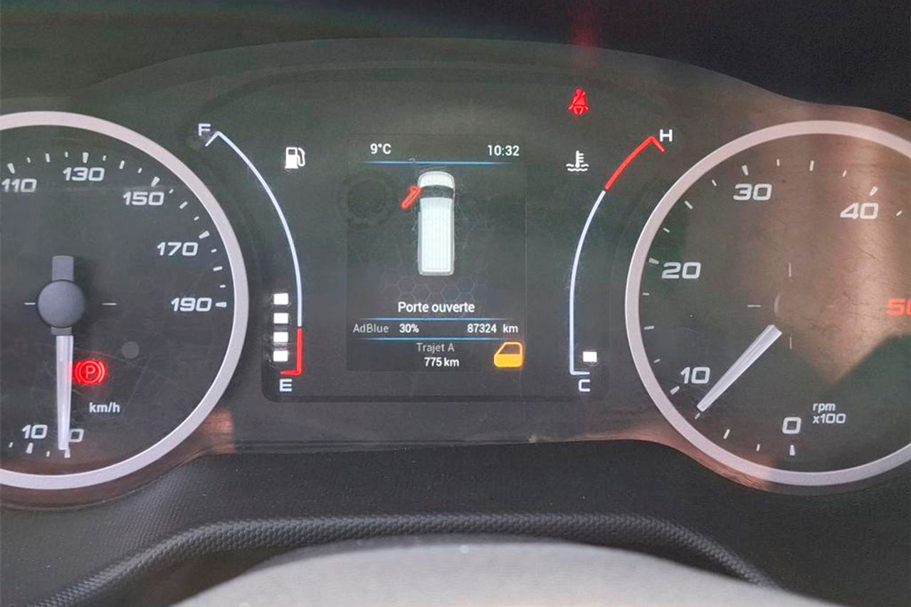 Iveco Daily L4H2 2.3 35S14H  - Foto 5