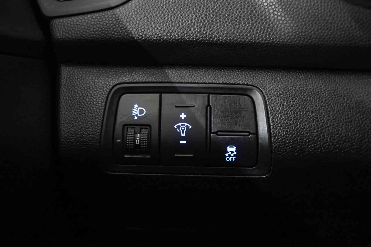 Hyundai i20 1.1 CRDi Essence - Foto 30