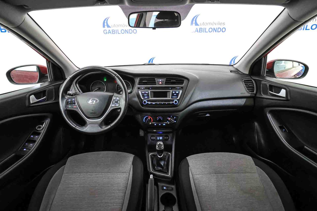 Hyundai i20 1.1 CRDi Essence - Foto 31