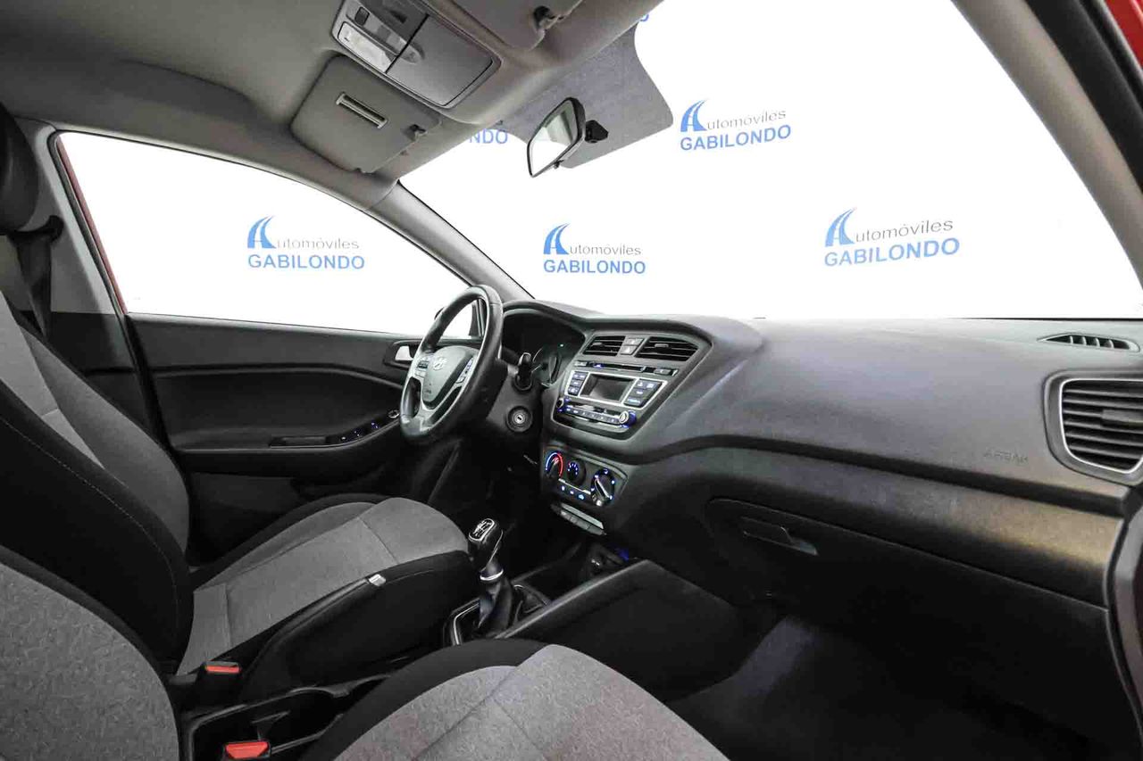 Hyundai i20 1.1 CRDi Essence - Foto 44