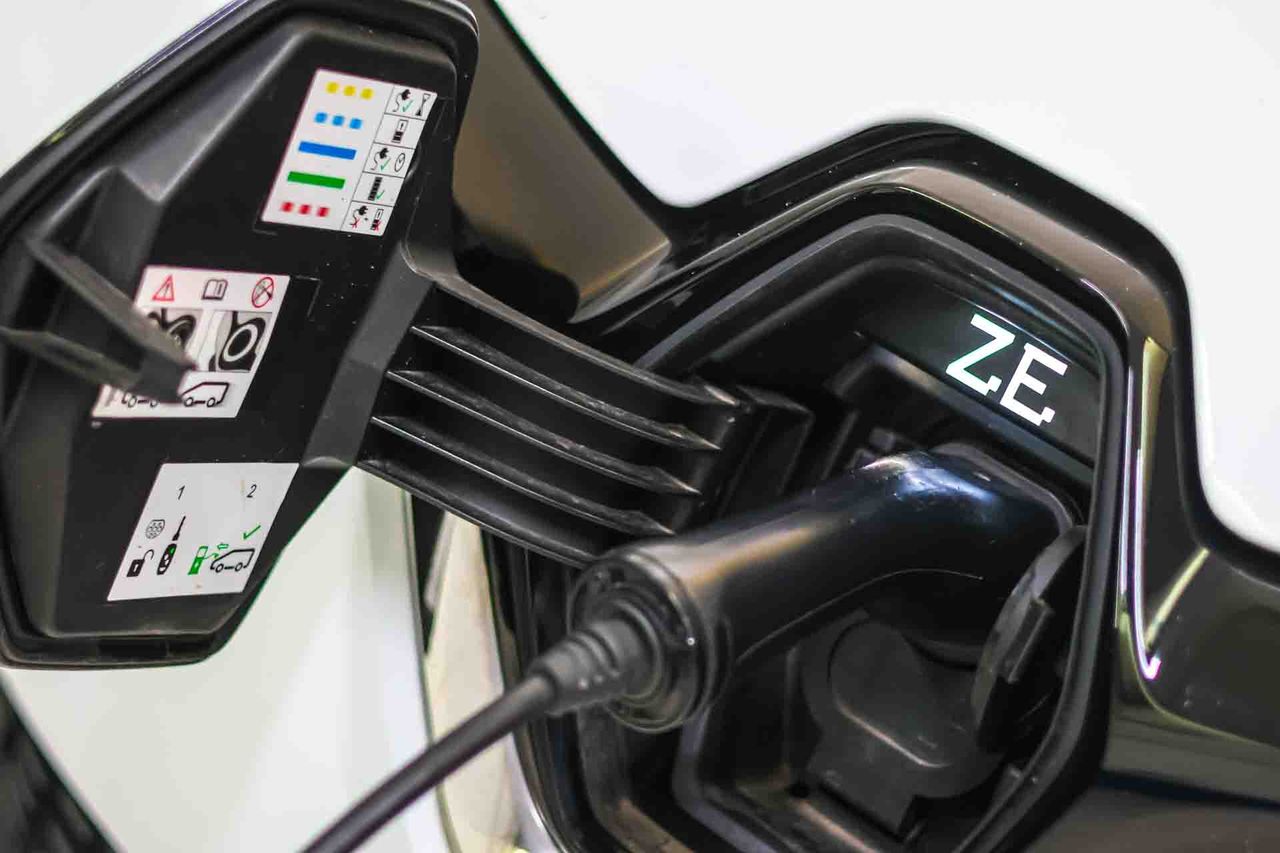 Renault Zoe Business 80 kW R110 Batería 50kWh - Foto 11