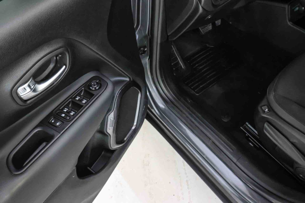 Jeep Renegade 4xe 1.3 PHEV 140 kW(190CV) Limited AT - Foto 31