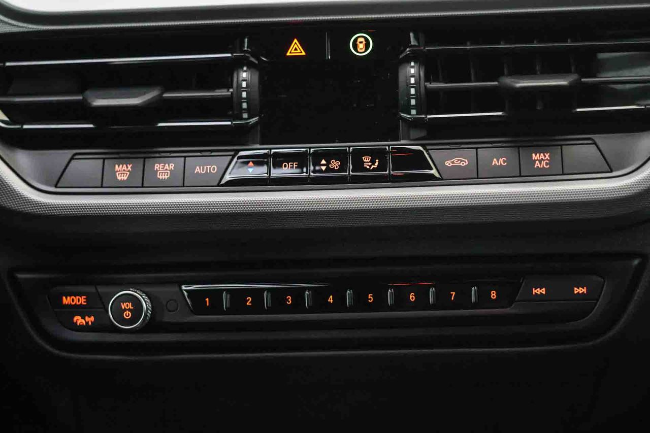 BMW Serie 1 118i Auto. - Foto 44