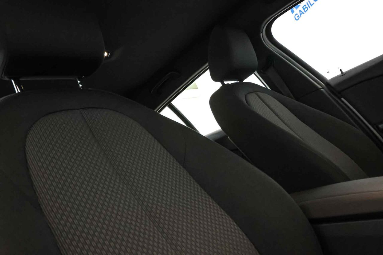 BMW Serie 1 118i Auto. - Foto 48