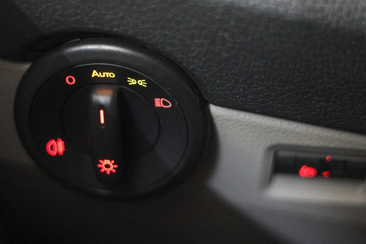 Volkswagen Transporter T6 2.0TDI L1H2  - Foto 31