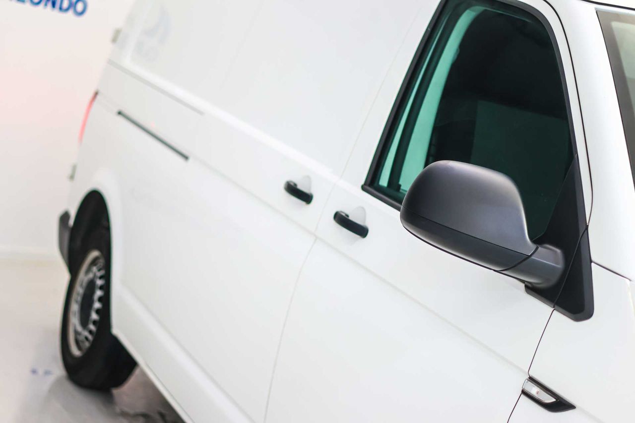 Volkswagen Transporter T6 2.0TDI L1H2  - Foto 18