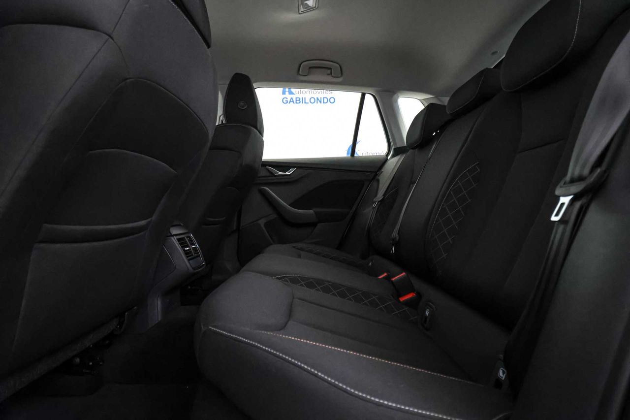 Skoda Kamiq 1.0 TSI 81kW (110CV) DSG AMBITION - Foto 47