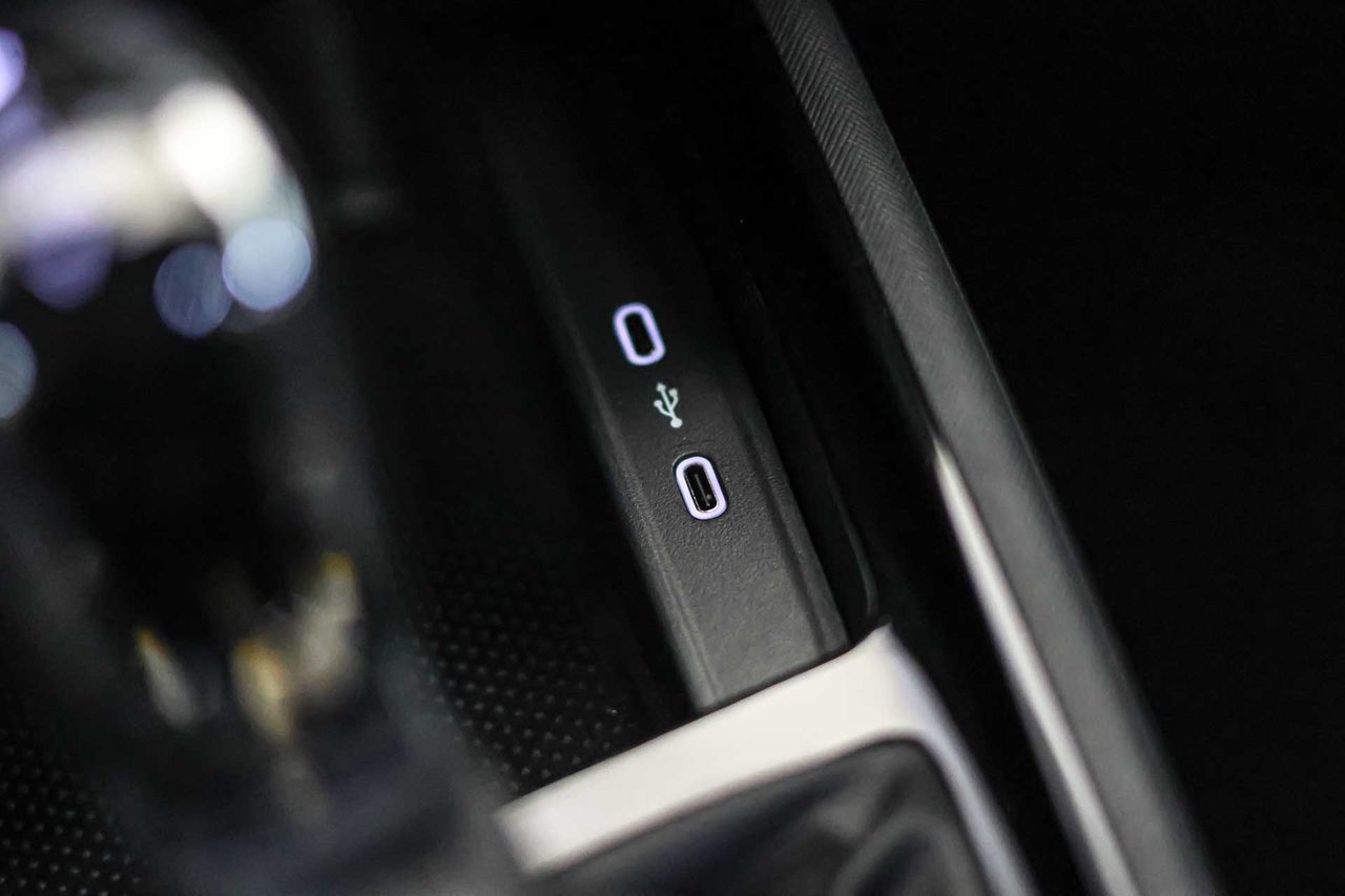 Skoda Kamiq 1.0 TSI 81kW (110CV) DSG AMBITION - Foto 41