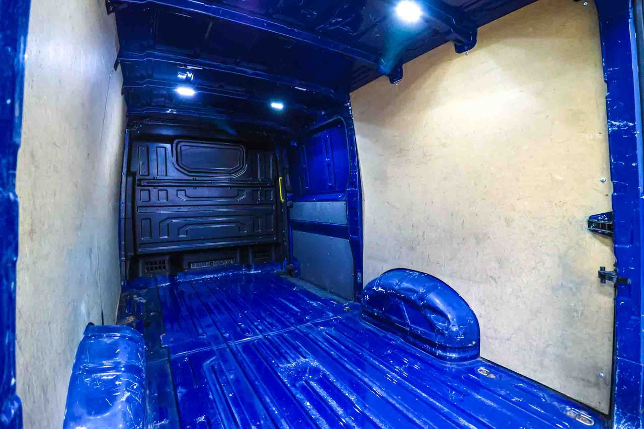 Volkswagen Crafter 30 Furgón BM 2.0 TDI L3H2  - Foto 24