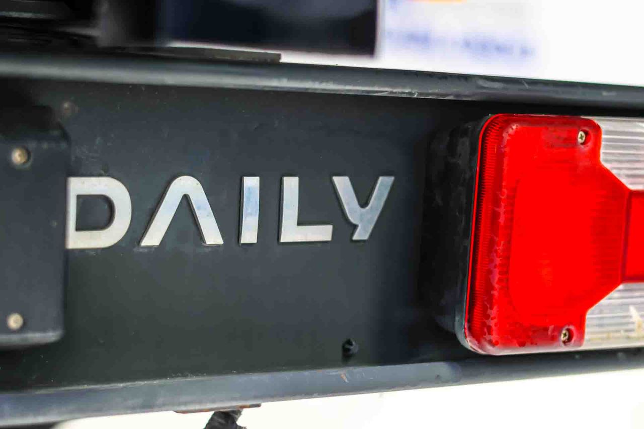 Iveco Daily 35S15 Chasis Cabina Simple - Foto 13