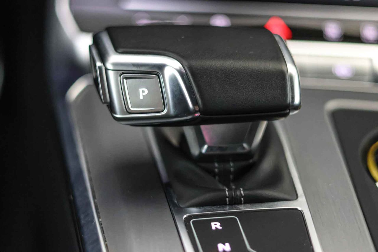 Audi A6 Avant 55 TFSIe quattro Competition - Foto 47