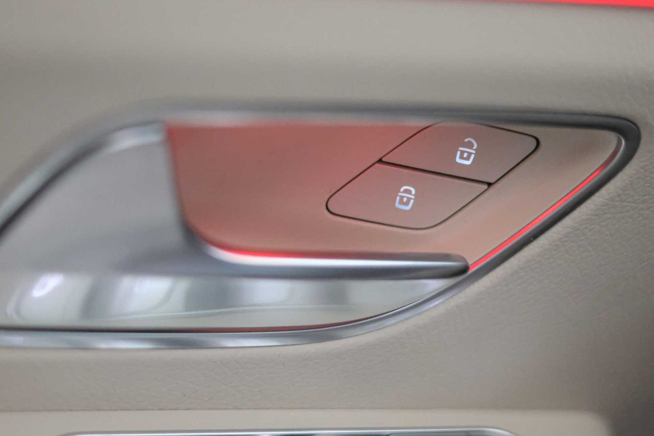 Mercedes GLE GLE 450 4MATIC AMG Line *Techo panorámico* - Foto 35