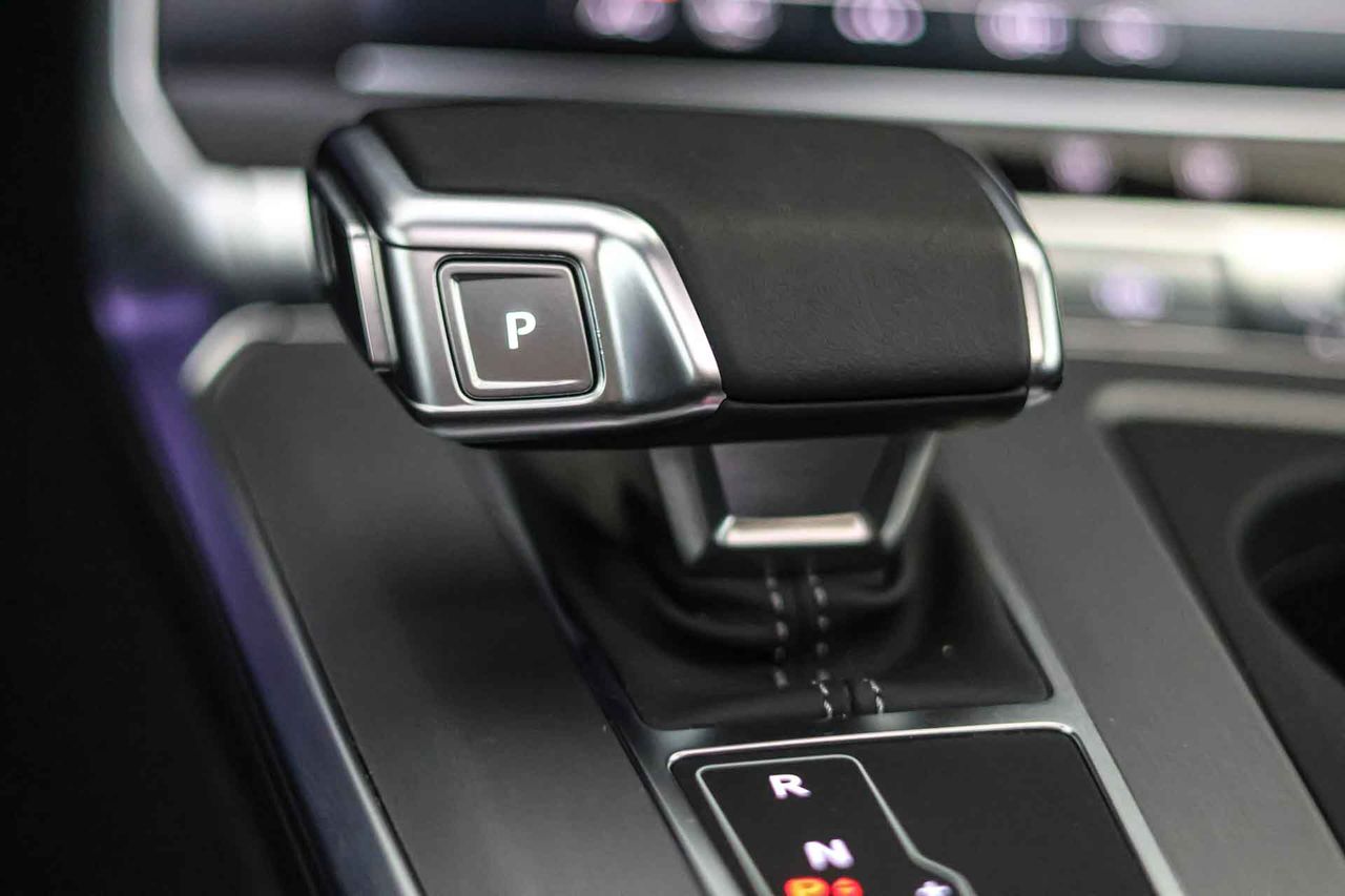 Audi A6 Avant 55 TFSIe quattro Competition - Foto 48