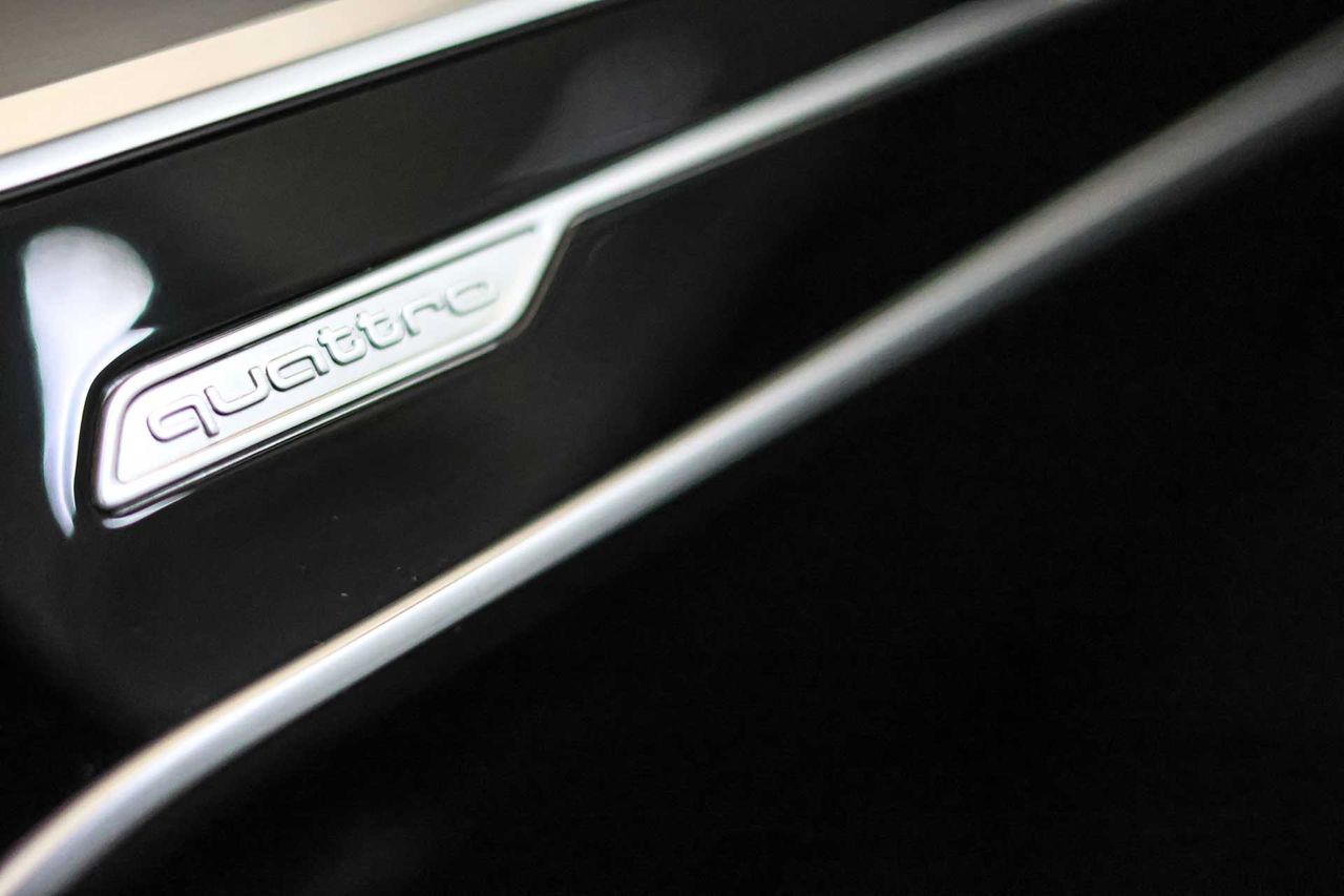 Audi A6 Avant 55 TFSIe quattro Competition - Foto 51