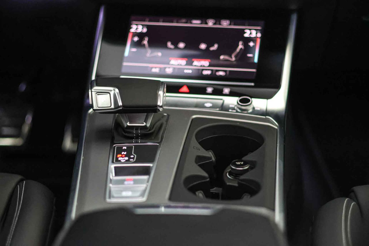 Audi A6 Avant 55 TFSIe quattro Competition - Foto 46