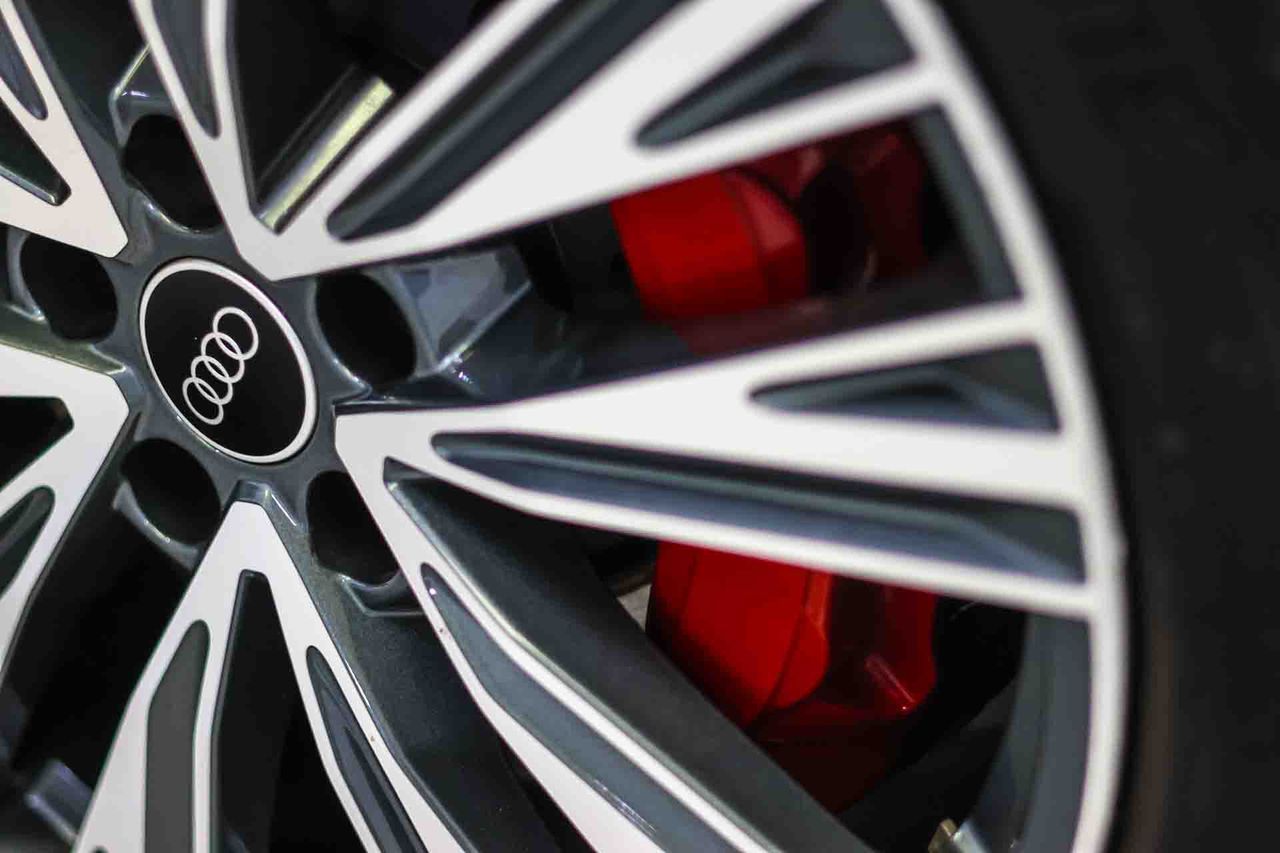 Audi A6 Avant 55 TFSIe quattro Competition - Foto 16