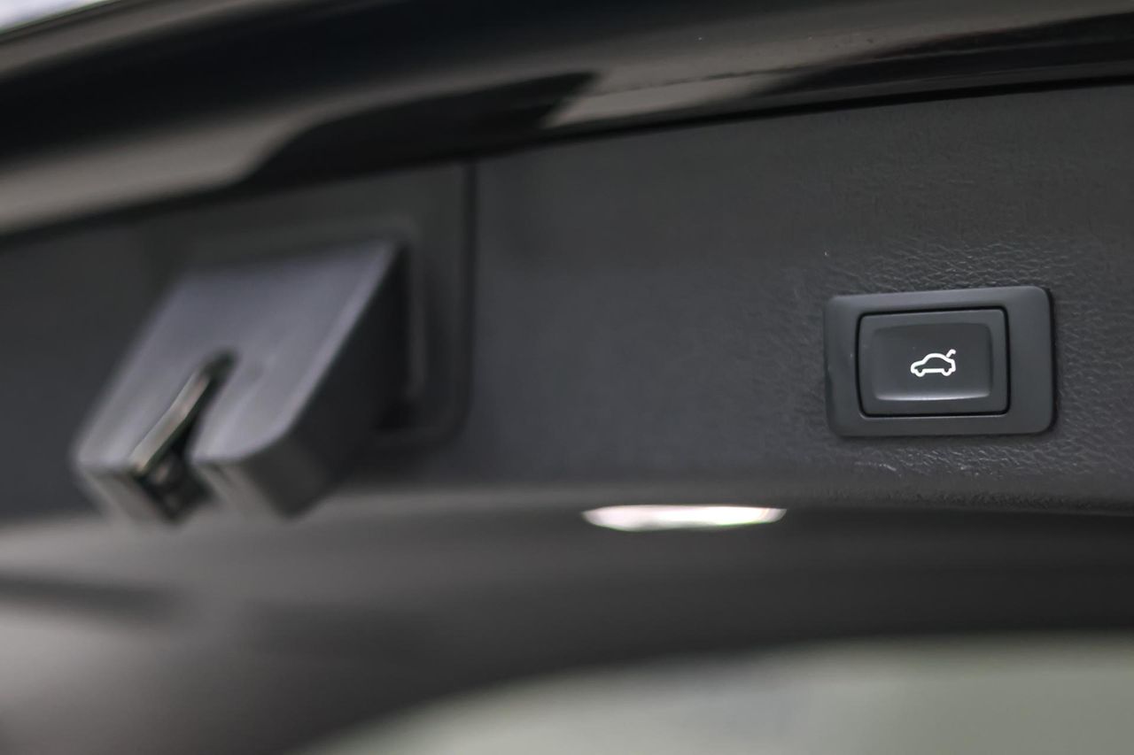 Audi A6 Avant 55 TFSIe quattro Competition - Foto 61