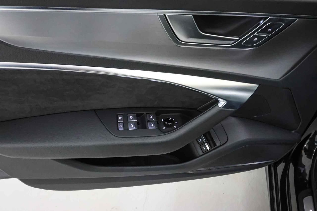 Audi A6 Avant 55 TFSIe quattro Competition - Foto 32