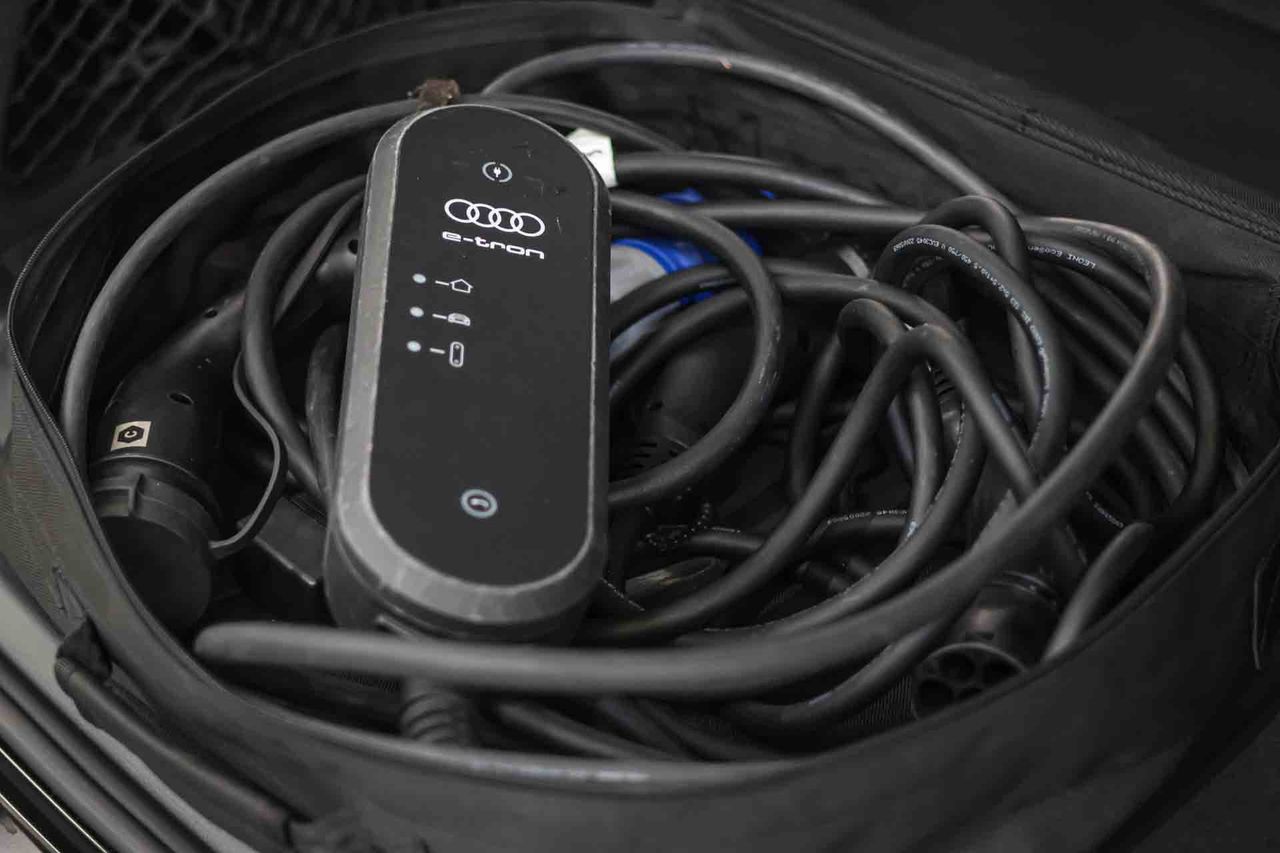 Audi A6 Avant 55 TFSIe quattro Competition - Foto 80