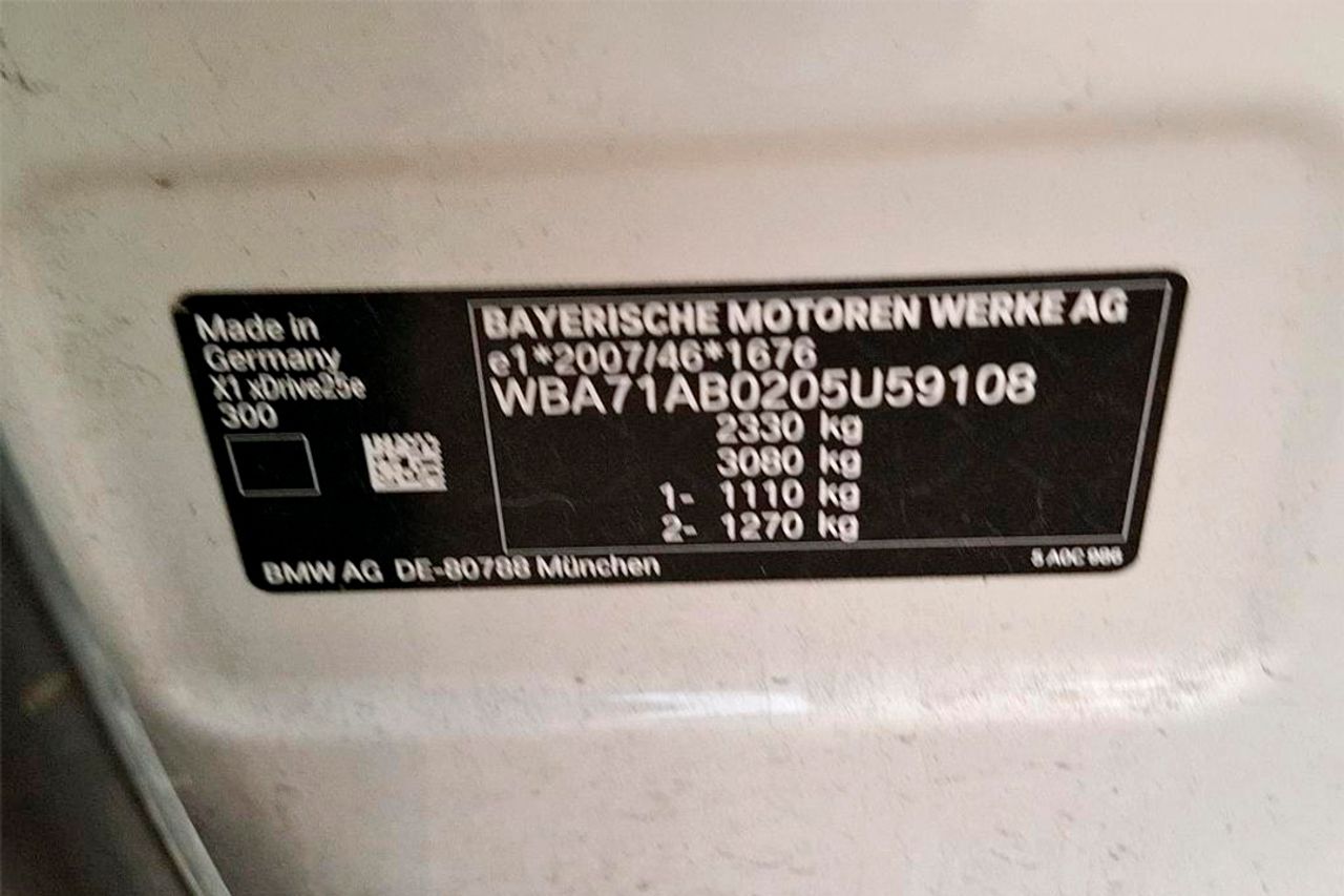 BMW X1 xDrive25e **Techo panorámico** - Foto 6