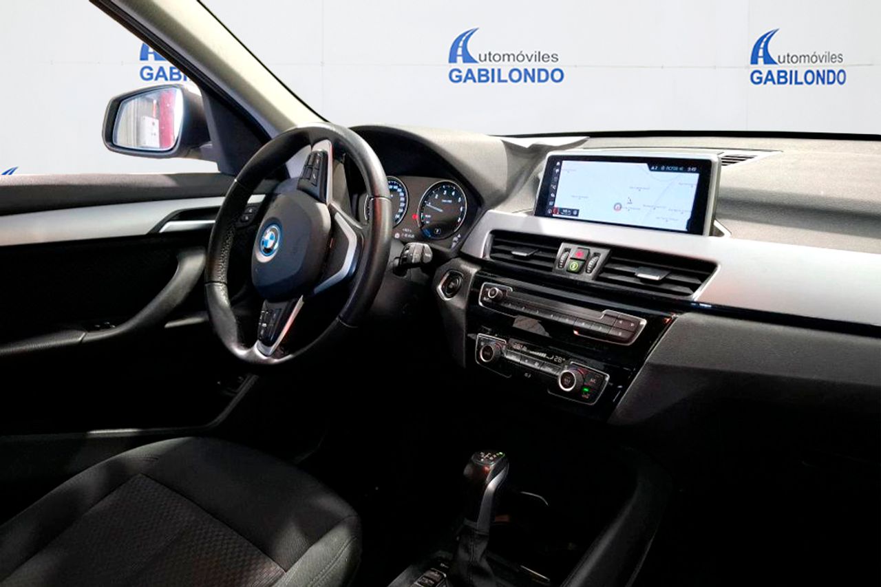 BMW X1 xDrive25e **Techo panorámico** - Foto 4