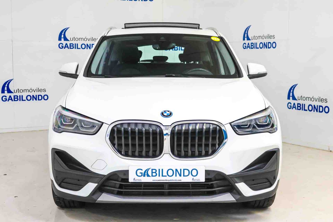 BMW X1 xDrive25e **Techo panorámico** - Foto 3