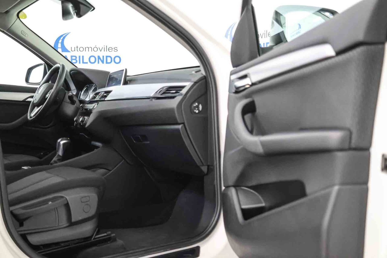 BMW X1 xDrive25e **Techo panorámico** - Foto 37