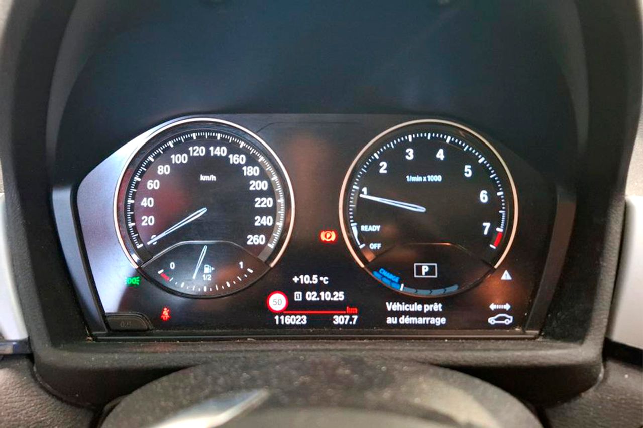 BMW X1 xDrive25e **Techo panorámico** - Foto 5