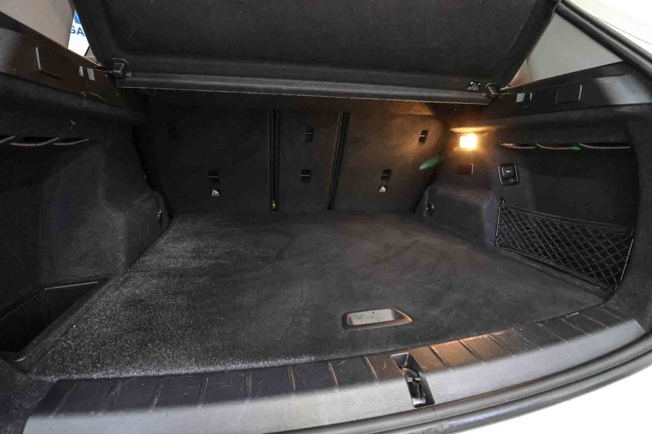 BMW X1 xDrive25e **Techo panorámico** - Foto 60