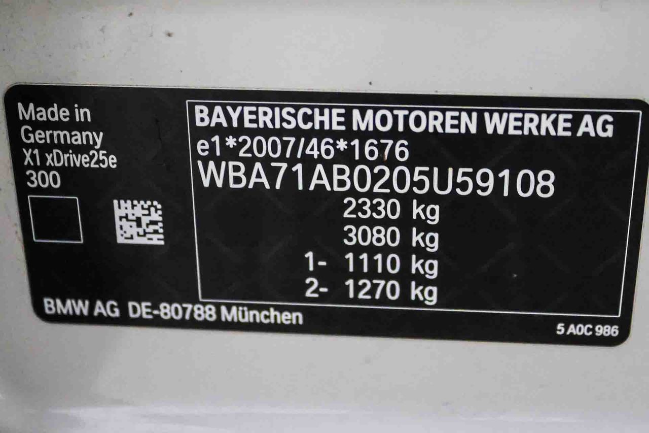 BMW X1 xDrive25e **Techo panorámico** - Foto 8