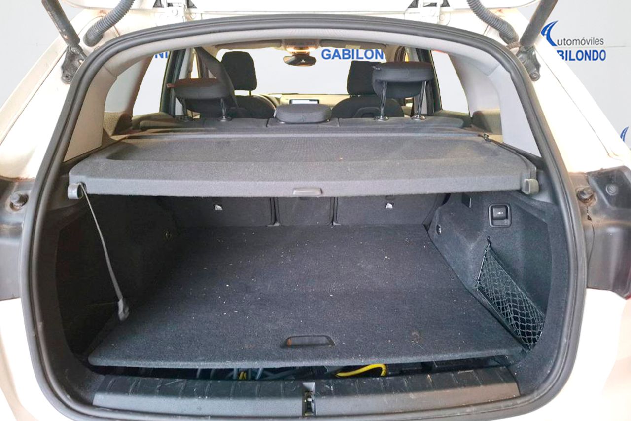 BMW X1 xDrive25e **Techo panorámico** - Foto 8