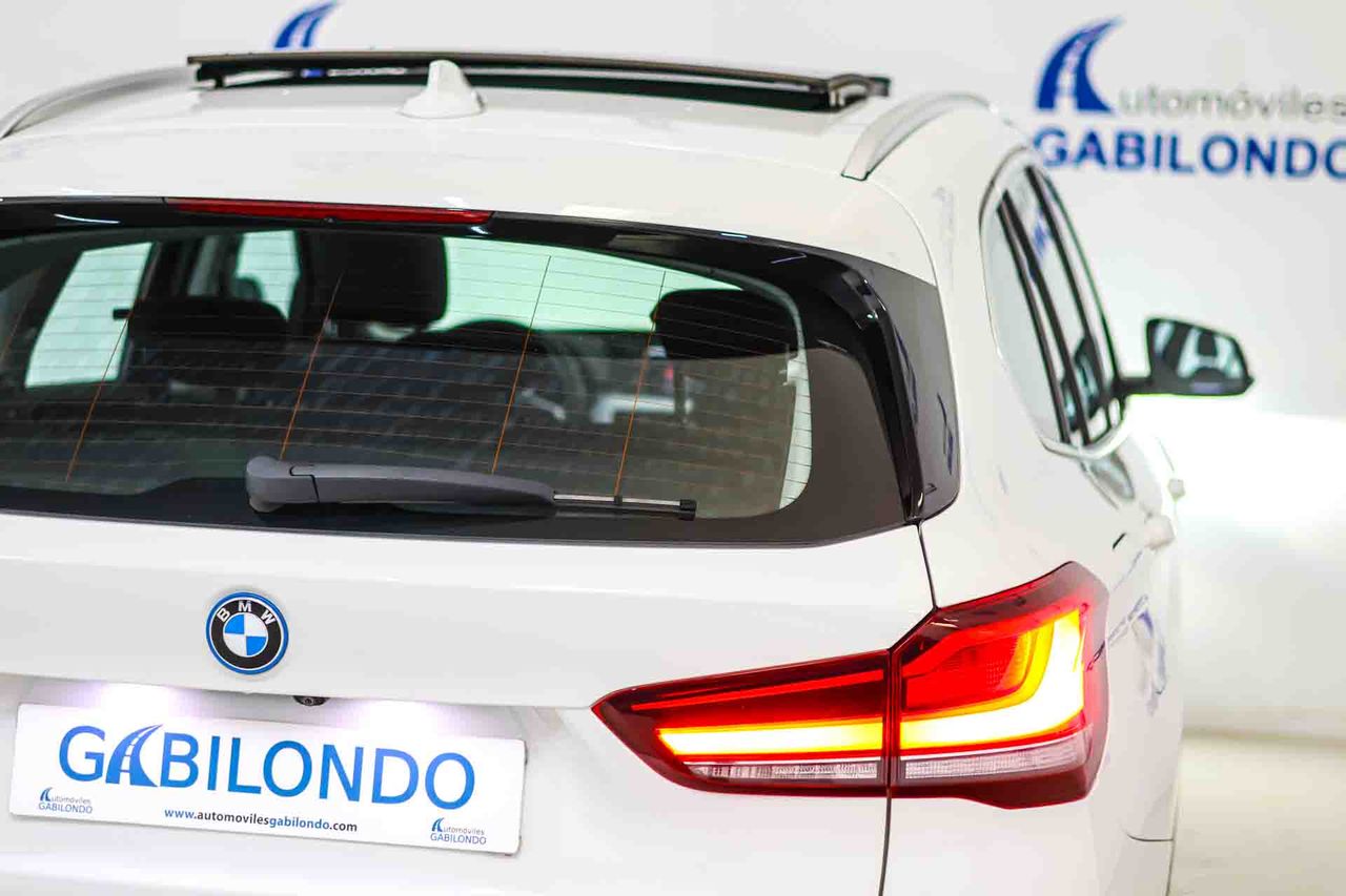 BMW X1 xDrive25e **Techo panorámico** - Foto 26